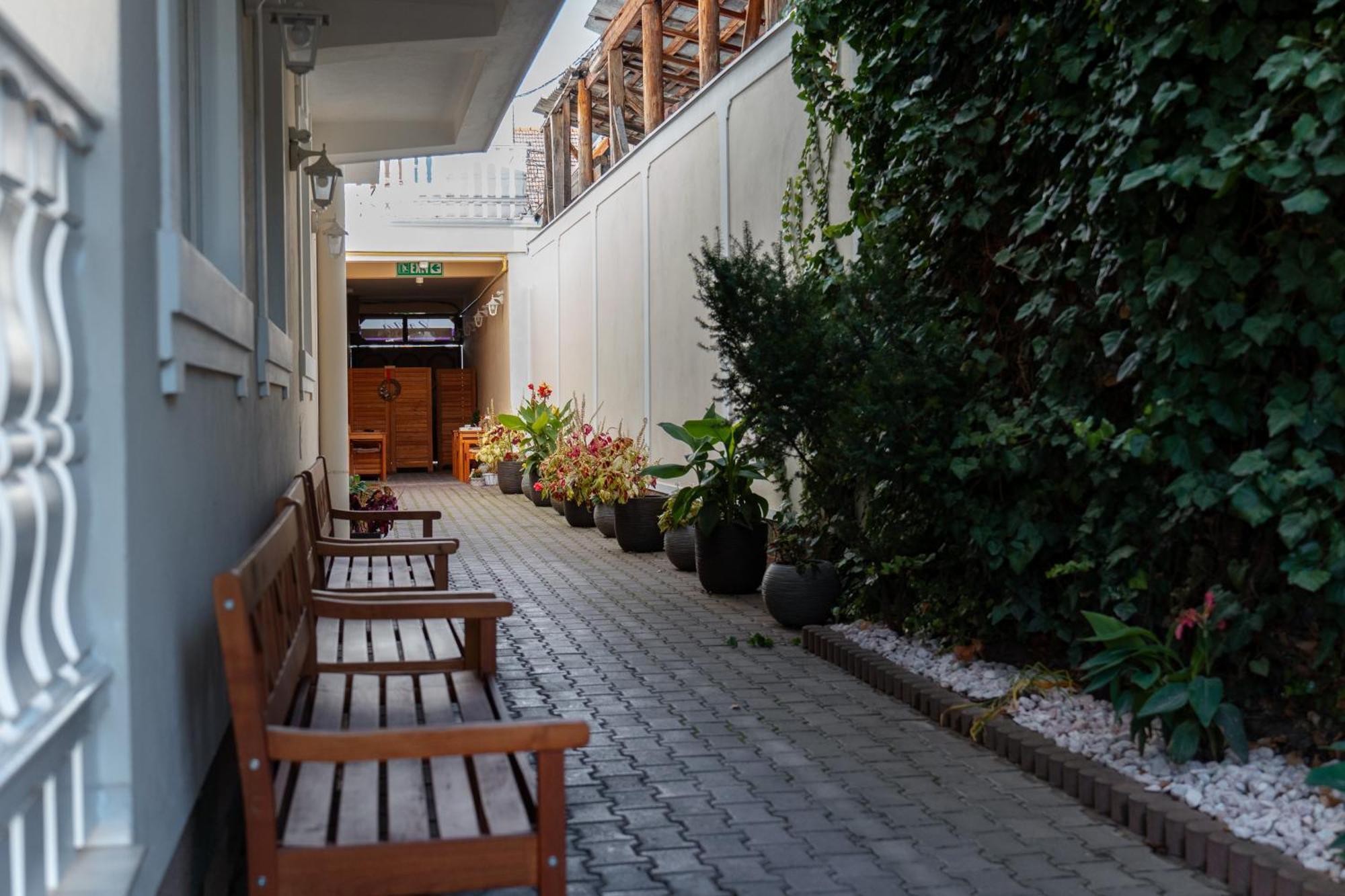 Hotel Lilla Panzió Odorheiu Secuiesc Exterior foto